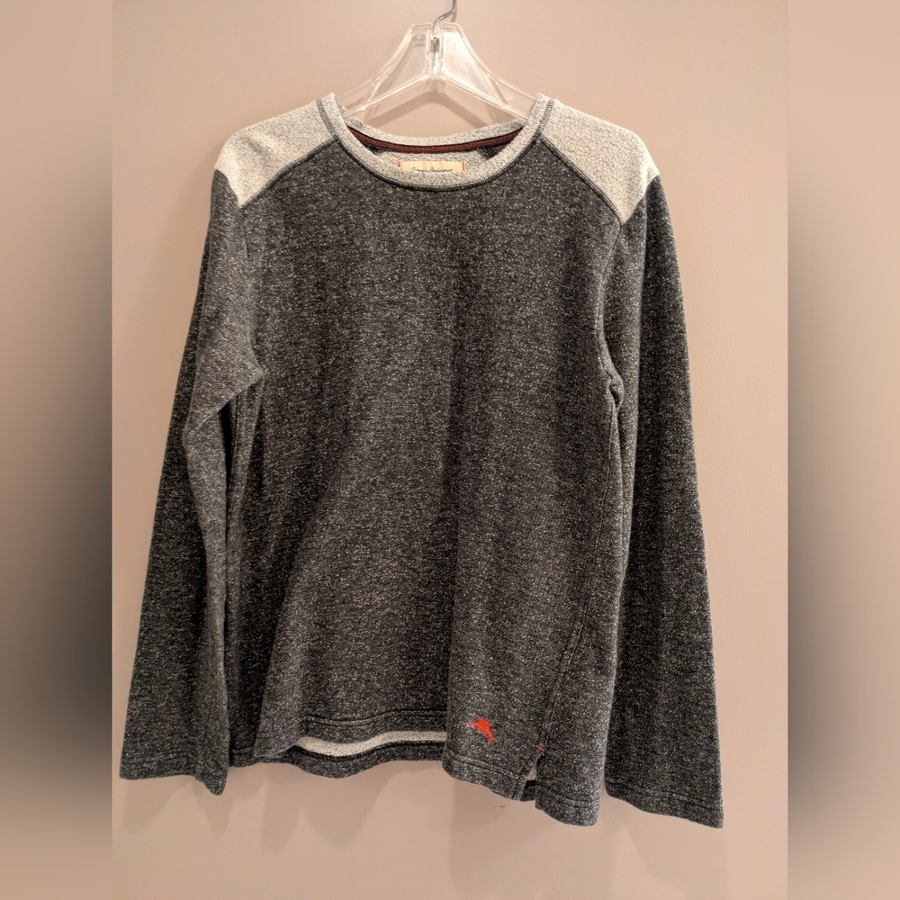 Tommy Bahama Gray Long Sleeve Sweater Unisex
